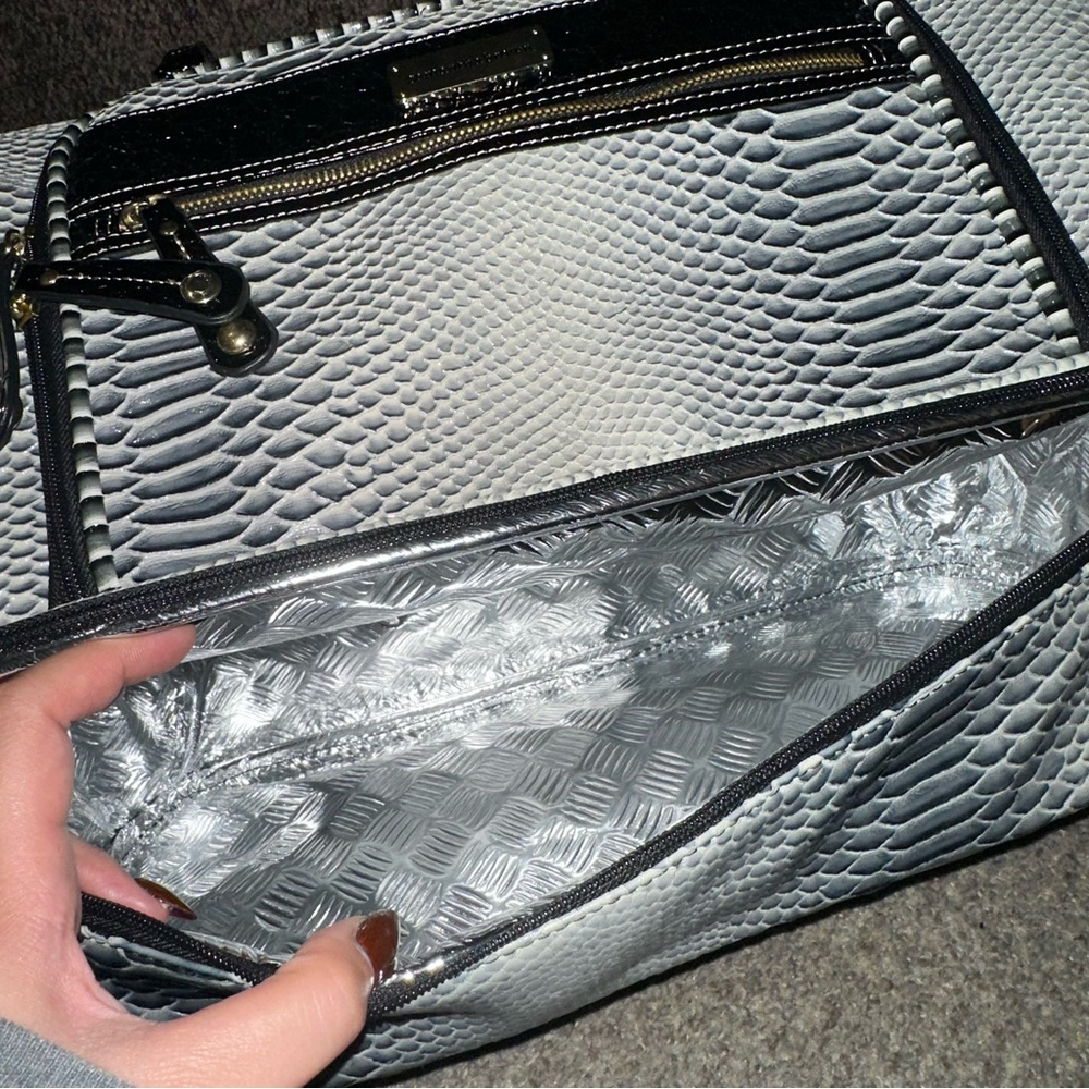 Samantha Brown Croco-Embossed Insulated Drop Bottom Tote - Picture 9 of 12
